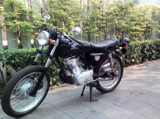 สูบคู่กู้โลกครับ cg 110 กับ jx 110 cafe racer