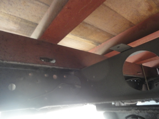 6 ล้อ ISUZU NKR 110 แรง เครื่อง 4BE1 เกียร์สั้น รถห้าง