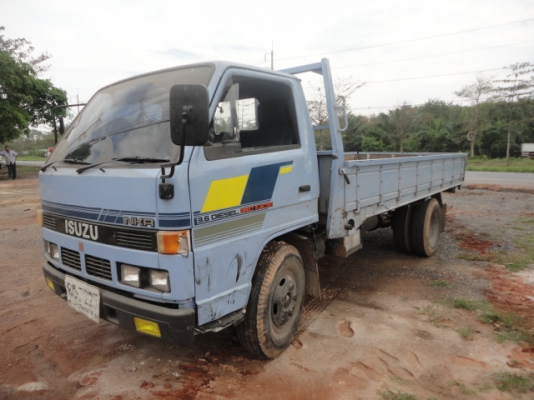 6 ล้อ ISUZU NKR 110 แรง เครื่อง 4BE1 เกียร์สั้น รถห้าง