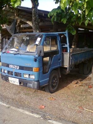 ขายรถ ISUZU NKR 6ล้อช่วงยาวปี33 ทะเยียน ม 79 ยางดีคัซซีสวยพร้อมใช้งาน