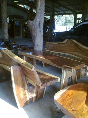 ขายเฟอร์นิเจอร์ไม้ มะค่า เหมาะสำหรับนำไปตกแต่งตั้งโชว์ตามรีสรอด์โรงแรม สปา