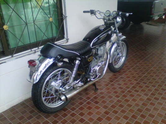 *** ว่าว sr400 castom...ใสปิ้งๆแพงไปขออภัยด้วย 56000 บาท ohm คอนหวัน ***