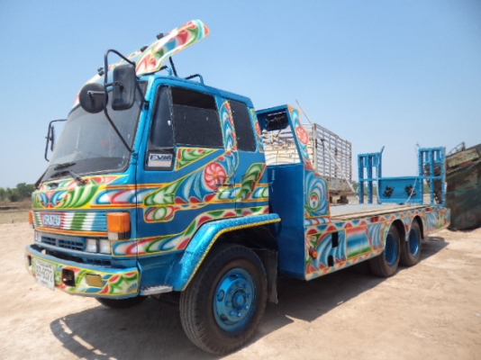 ขายรถอีซูซุร็อกกี้10ล้อเทเลอร์ สภาพสวยๆพร้อมใช้งานคับ