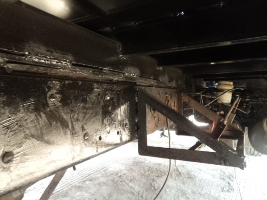 ขายรถอีซูซุร็อกกี้10ล้อเทเลอร์ สภาพสวยๆพร้อมใช้งานคับ