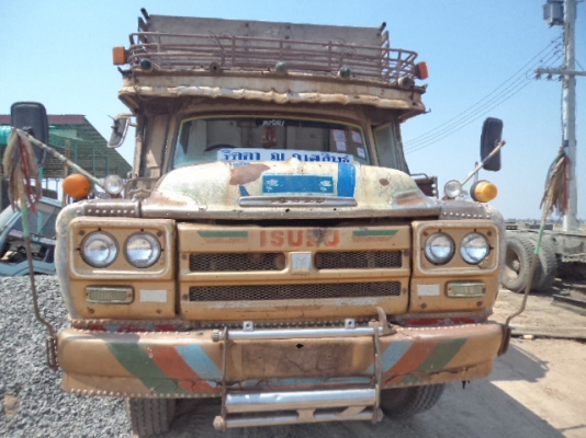 ขายรถ10ล้อหัวยาว เครื่อง6BB1 สภาพพร้อมใช้