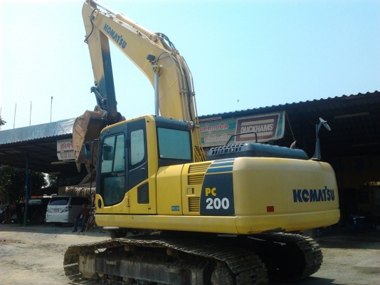 ขายด่วน  KOMATSU  PC200-8