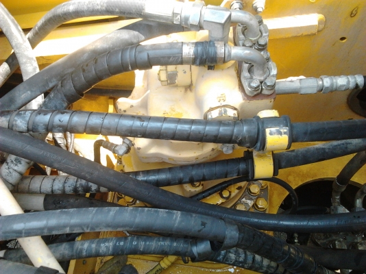 ขายด่วน  KOMATSU  PC200-8