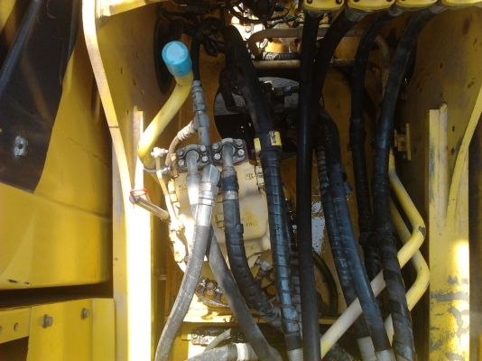 ขายด่วน  KOMATSU  PC200-8