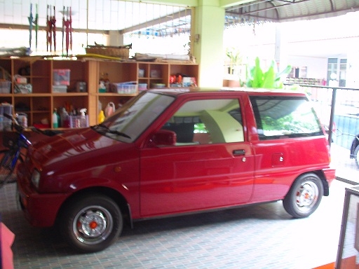 DAIHATSU MIRA เครื่องยนต์หัวฉีด 659 ซีซี ทวินแคม 12 วาล์ว เกียร์ออโต้ มีดีวีดี แอร์ ฟิล์มปรอท ปี94  ติดต่อ.082-2244631