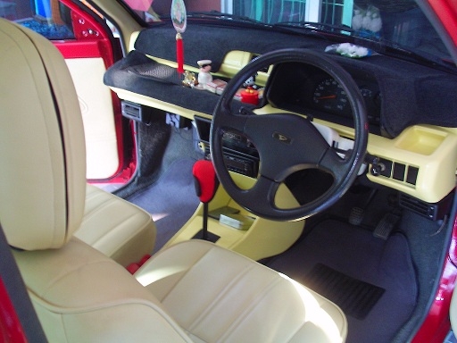 DAIHATSU MIRA เครื่องยนต์หัวฉีด 659 ซีซี ทวินแคม 12 วาล์ว เกียร์ออโต้ มีดีวีดี แอร์ ฟิล์มปรอท ปี94  ติดต่อ.082-2244631