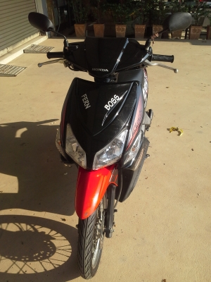 Honda Click Combi-break สีดำแดง ปี50