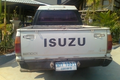 รถกระบะ4ประตุisuzu เครื่อง2500ฝาทอง พร้อมใช้งานเอกสารทะเบียนพร้อม