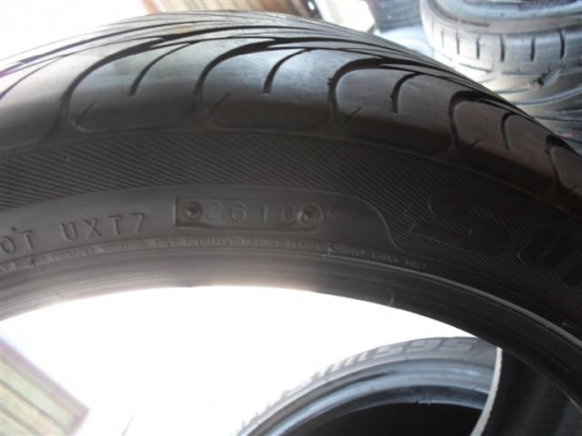 ขายยางขอบ 18   1ชุด 6500