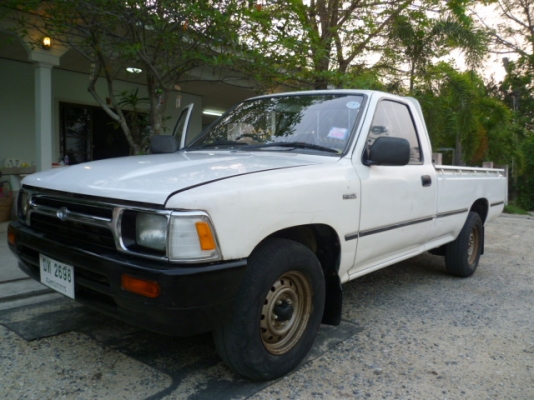 ขายโตโยต้า ไมตี้เอ๊กตอนเดียว ปี 95 ราคา 119000  โทร 081 3298448