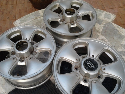 ขายแม๊ก KIA SPORTAGE 5 รู ขอบ 15