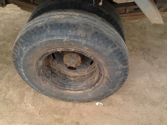 ***ขายแล้วครับขอบคุณ Truck2hand ขาย 6ล้อ ISUZU 115 ประกอบ NPR59L สภาพเดิมๆบางๆ เครื่อง4BD1 115 แรง แห้งจริง ไม่มีหลวม ช่วงล่างเดิมคัสซีสวยไม่มีผุไม่บวมไม่ดาม วางเหล็กเสริมบนแข็งแรง กระบะ4.30ม.พื้นไม้คอกไม้สูง ไม่ผุไม่หัก ยาง7.50ดี6เส้น ภายในดีคอนโซลครบ พร