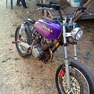 ขาย ฮอนด้า JX100 เเต่งสไตล์โมตาด 10000 ครับ เล่มครบ หรือเเลกได้ครับ