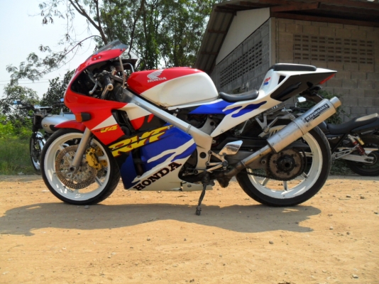 ขาย VFR NC30 ทะเบียนแท้ ไม่ขาดต่อ ชุดโอนครบ รถพร้อมใช้ ส่งได้ทั่วไทยครับ(มีคลิปให้ชมด้วย) ขาย VFR NC30 ทะเบียนแท้ ไม่ขาดต่อ ชุดโอนครบ รถพร้อมใช้ ส่งได้ทั่วไทยครับ(มีคลิปให้ชมด้วย)