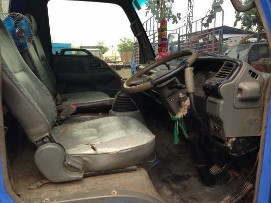 ขาย6ล้อNPRการ์ตูน130ยูโรทู กระบะดั้มดิน