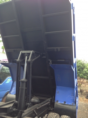 ขาย6ล้อNPRการ์ตูน130ยูโรทู กระบะดั้มดิน