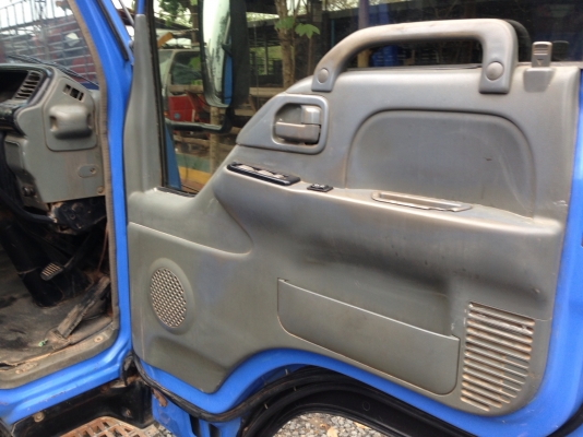 ขาย6ล้อNPRการ์ตูน130ยูโรทู กระบะดั้มดิน