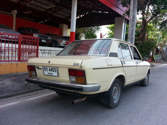 ขาย FIAT รุ่น 132 GLS ปี 1976 (พ.ศ. 2519) สีครีมไข่/น้ำตาล ทะเบียนพร้อมโอน ภาษี+พรบ.ครบ ขอขายในราคา 59,000 บาท