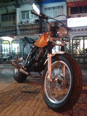 มี 2 ล้อโตๆ มาขอแลกรถเก๋งมาใช่งานคับ มี 2 ล้อโตๆ มาขอแลกรถเก๋งมาใช่งานคับ