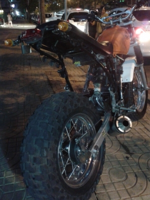 มี 2 ล้อโตๆ มาขอแลกรถเก๋งมาใช่งานคับ มี 2 ล้อโตๆ มาขอแลกรถเก๋งมาใช่งานคับ