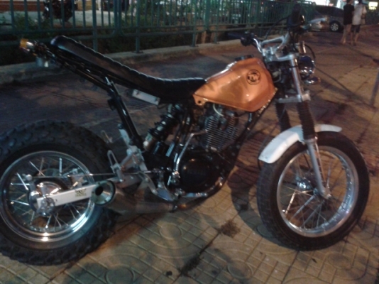 มี 2 ล้อโตๆ มาขอแลกรถเก๋งมาใช่งานคับ มี 2 ล้อโตๆ มาขอแลกรถเก๋งมาใช่งานคับ