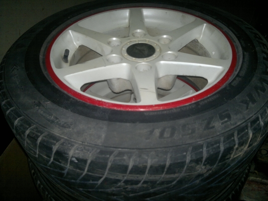 ขายล้อแม๊คยี่ห้อบริดย์สโตนพร้อมยาง4เส้นขอบ15 6รู