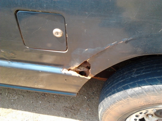 ขาย กระบะตอนเดียว MITSU L200 Cyclone ปี38/95 เครื่องเดิม2.5 84HP แห้งๆแน่นๆแรงจริง หน้า-หลังเดิม ช่วงล่างดีไม่หลวม ไม่ส่าย คัสซีสวยไม่ผุ ภายในดี พ.พาวเวอร์ แอร์เย็นพร้อม กระบะพื้นมีผุ หัวเก๋งมีผุ ต้องเก็บสีและบอดี้ ขายตามสภาพ พร้อมใช้ พร้อมลุยงานหนัก ราคา