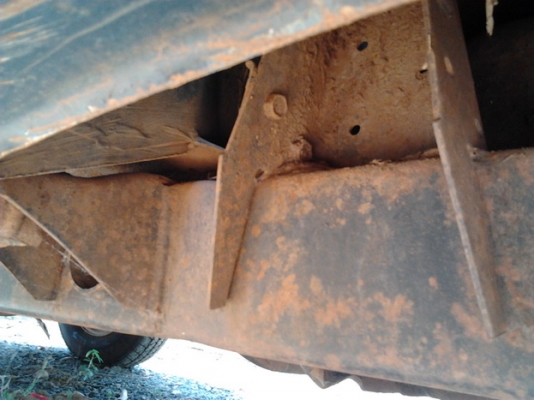 ขาย กระบะตอนเดียว MITSU L200 Cyclone ปี38/95 เครื่องเดิม2.5 84HP แห้งๆแน่นๆแรงจริง หน้า-หลังเดิม ช่วงล่างดีไม่หลวม ไม่ส่าย คัสซีสวยไม่ผุ ภายในดี พ.พาวเวอร์ แอร์เย็นพร้อม กระบะพื้นมีผุ หัวเก๋งมีผุ ต้องเก็บสีและบอดี้ ขายตามสภาพ พร้อมใช้ พร้อมลุยงานหนัก ราคา