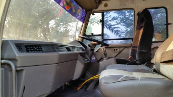 ขายรถสิบล้อ หัวลาก Mitsubishi  FUSO FN 527 M-TD2143  เครื่อง 6D16 เทอร์โบ 190 แรงม้า เกียร์ 10 สปีด