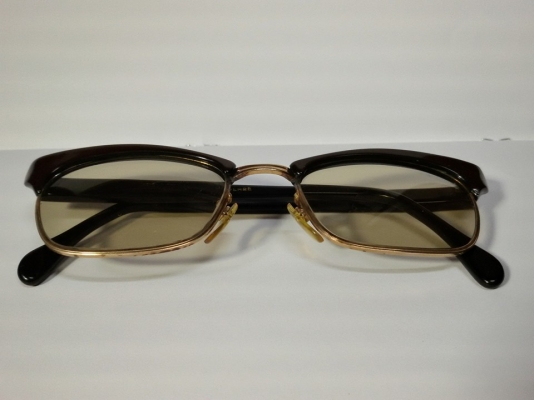 ขายแว่นvintage universe