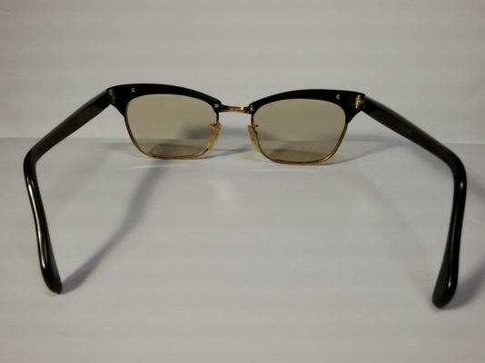 ขายแว่นvintage universe