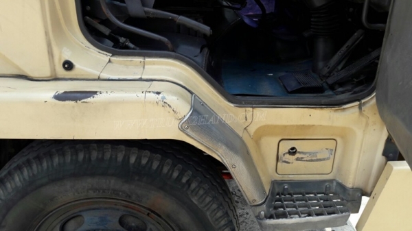 6 ล้อ พื้นเรียบ ยี่ห้อ MITSUBISHI 225 แรงม้า  จดทะเบียนปี 2546