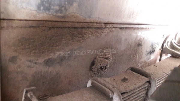 6 ล้อ พื้นเรียบ ยี่ห้อ MITSUBISHI 225 แรงม้า  จดทะเบียนปี 2546