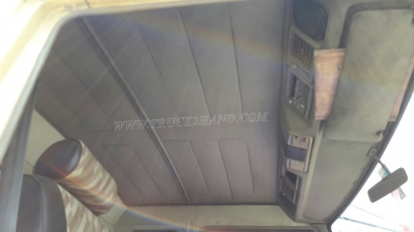 6 ล้อ พื้นเรียบ ยี่ห้อ MITSUBISHI 225 แรงม้า  จดทะเบียนปี 2546