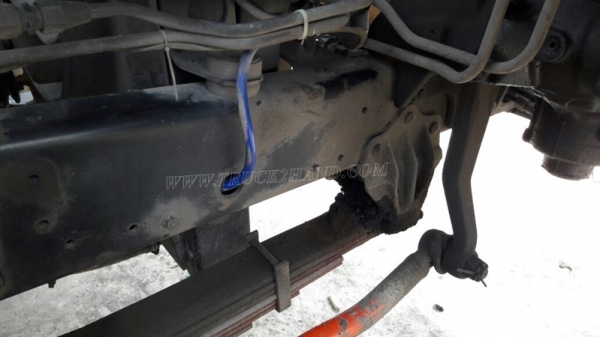 6 ล้อ พื้นเรียบ ยี่ห้อ MITSUBISHI 225 แรงม้า  จดทะเบียนปี 2546