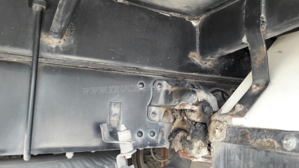 6 ล้อ พื้นเรียบ ยี่ห้อ MITSUBISHI 225 แรงม้า  จดทะเบียนปี 2546