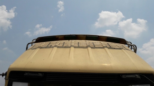 6 ล้อ พื้นเรียบ ยี่ห้อ MITSUBISHI 225 แรงม้า  จดทะเบียนปี 2546