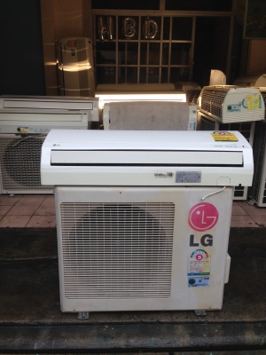 **** ขายแอร์ LG 9000 BTU สภาพสวย ****