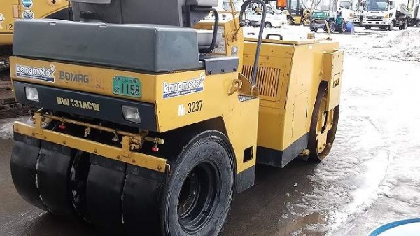 รถบด 3.5 ตัน Bomag BW131ACW นำเข้าจากญี่ปุ่น โทร. 080-6565422 (หนิง)