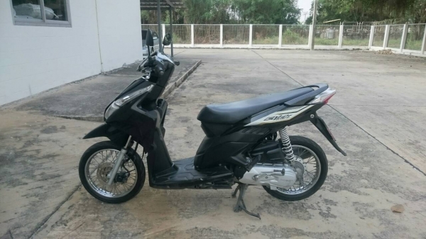 click i เครื่องดีเยี่ยม พร้อมใช้งานคับ