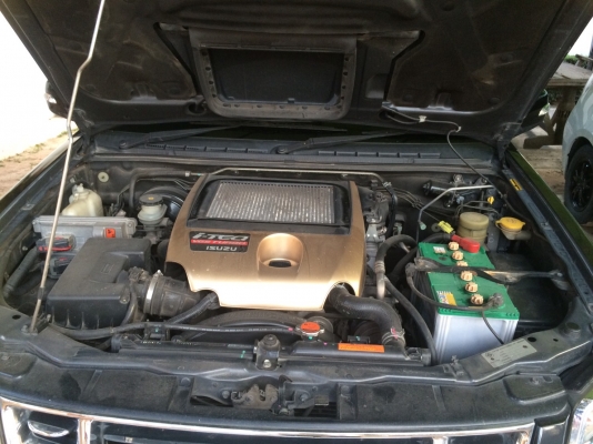 ขาย D-MAX CAB-4 LS 3.0 Ddi VGS Turbo AT 4WD ราคา 375000 บาท ดูรถ ศรีราชา ชลบุรีครับ โทร 0892512813