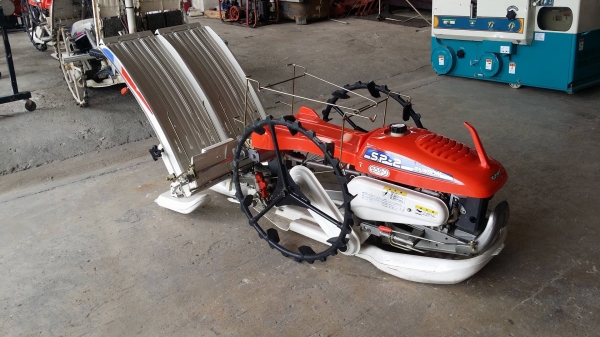 รถดำนา KUBOTA  รุ่น SP-2(1) เก่าญี่ปุ่น ดำนา 2 แถวเดินตาม  ขนาดกระทัดรัด สภาพสวย