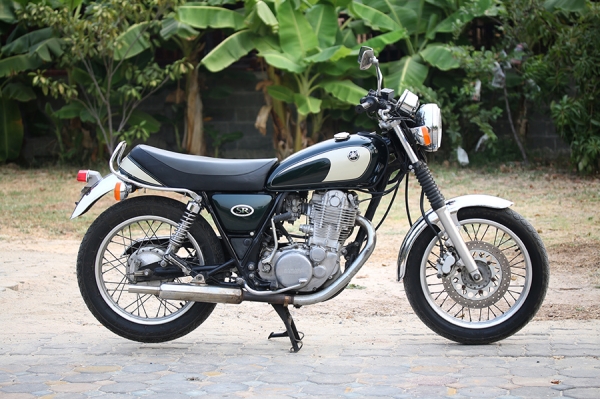 Yamaha Sr400 ปี2001