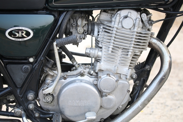 Yamaha Sr400 ปี2001