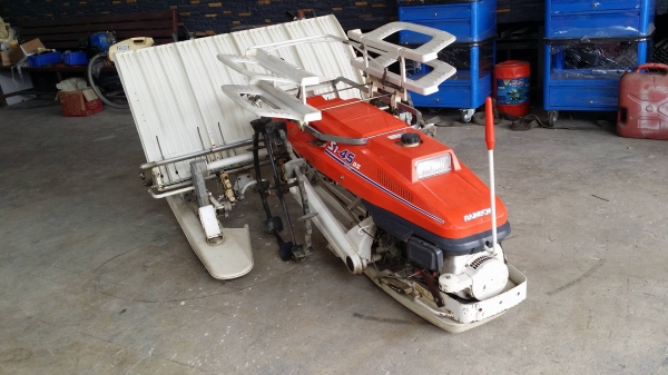 รถดำนา KUBOTA รุ่น S1-45DS เก่าญี่ปุ่น ดำนา 4 แถวเดินตาม  ขนาดกระทัดรัด สภาพสวย