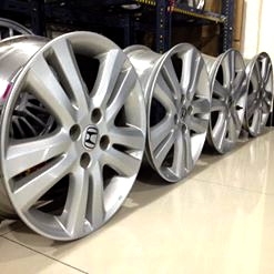 สภาพสวยทั้งชุด ตจวส่งได้ครับ